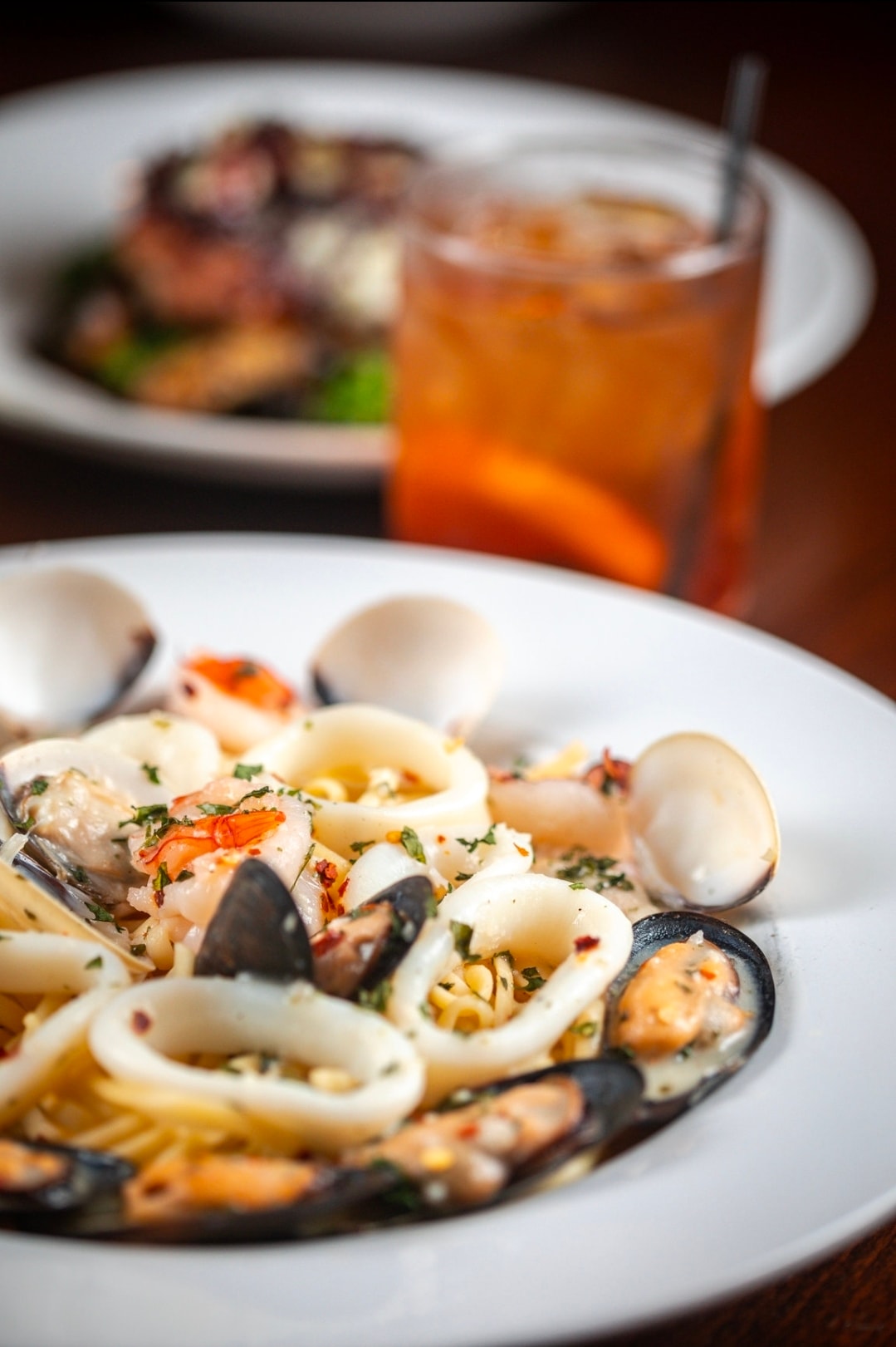 Handmade pasta with clams — Salute kitchen